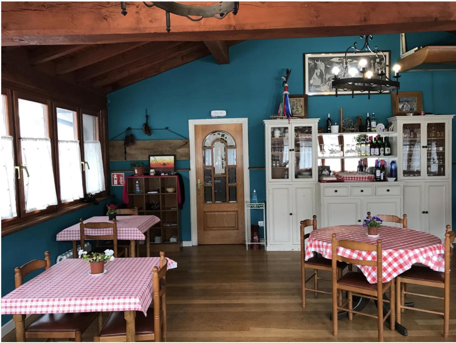 Zubietako Ostatua Hotel Bagian luar foto