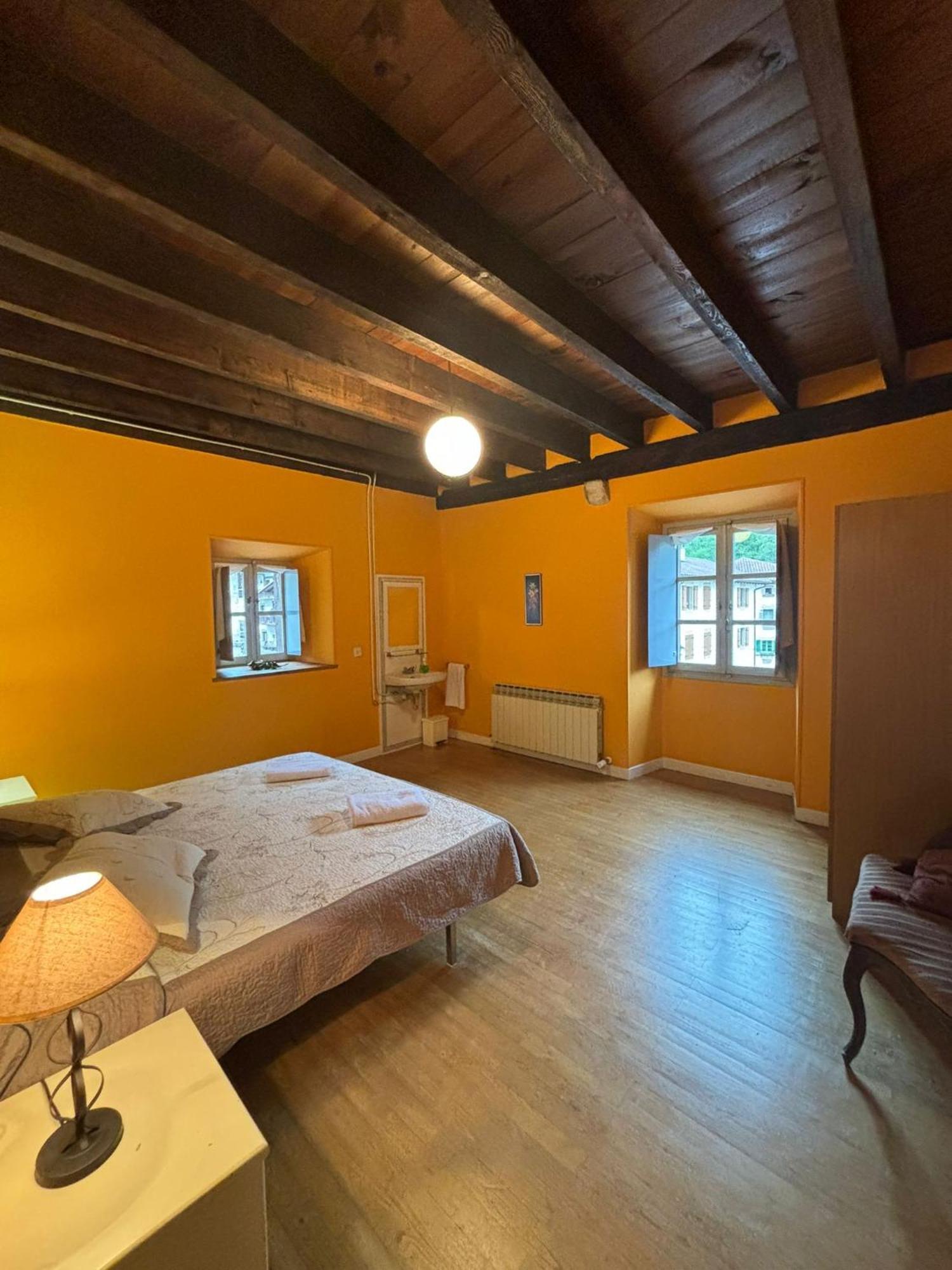 Zubietako Ostatua Hotel Ruang foto