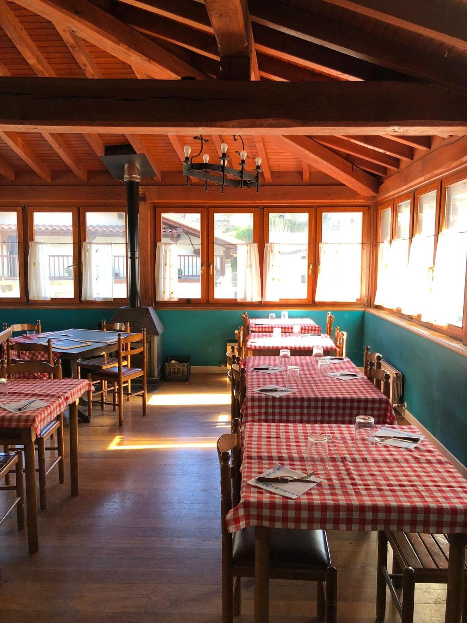 Zubietako Ostatua Hotel Bagian luar foto