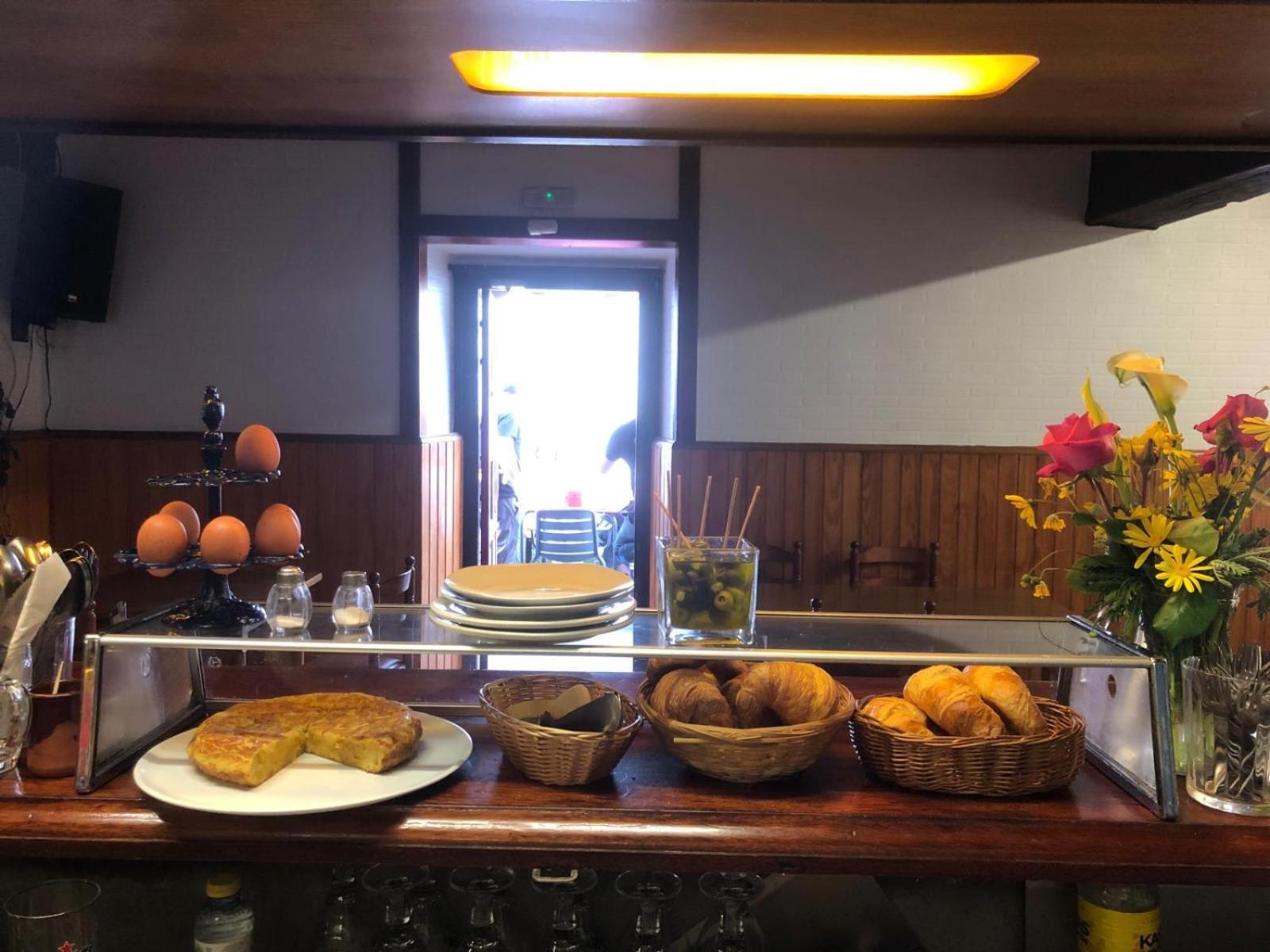 Zubietako Ostatua Hotel Bagian luar foto